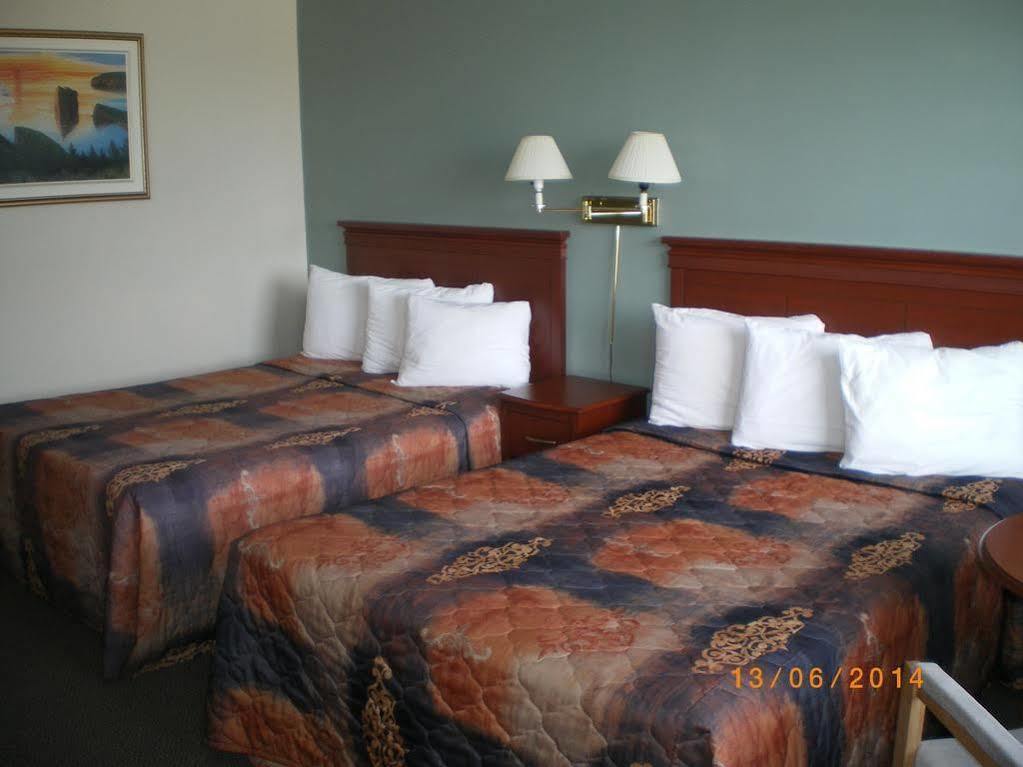 Hotel Motel Manoir De Perce Buitenkant foto